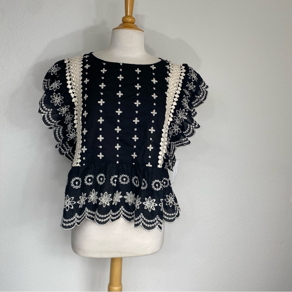 NWT New Monograph Women's Black Cream Eyelet Boxy Blouse Size Large Boho Girly